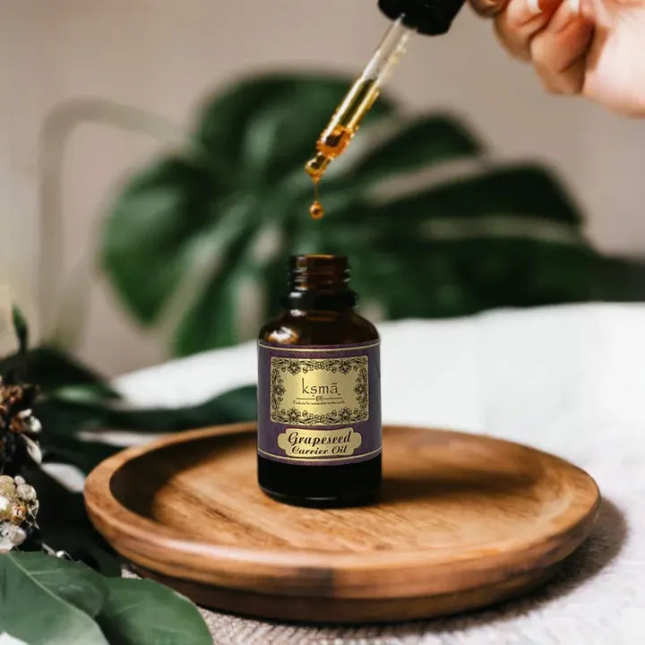 Grapeseed Carrier Oil: Simple Guide to Grapeseed Oil Benefits for Hair and Skin